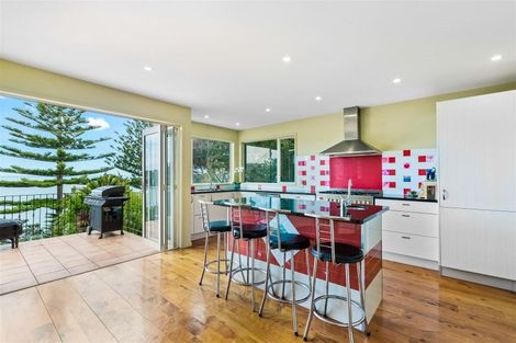 Photo of property in 985 Whangaparaoa Road, Tindalls Beach, Whangaparaoa, 0930