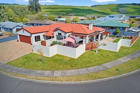 Photo of property in 15 Edward Payton Grove, Pukehangi, Rotorua, 3015
