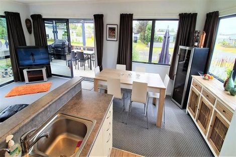 Photo of property in 101 Kauri Crescent, Matarangi, Whitianga, 3592