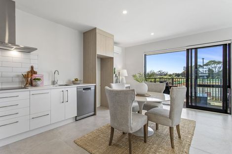 Photo of property in 1 Tana Way, Manurewa, Auckland, 2102