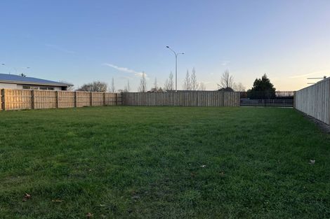 Photo of property in 37 Hanmer Crescent, Rangiora, 7400