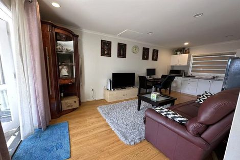 Photo of property in 10 Kereru Street, Henderson, Auckland, 0612