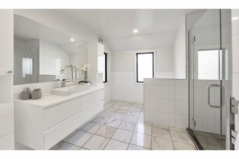 Photo of property in 30 Takahe Drive, Cashmere, Christchurch, 8022