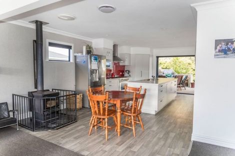 Photo of property in 19 Smith Street, Dannevirke, 4930