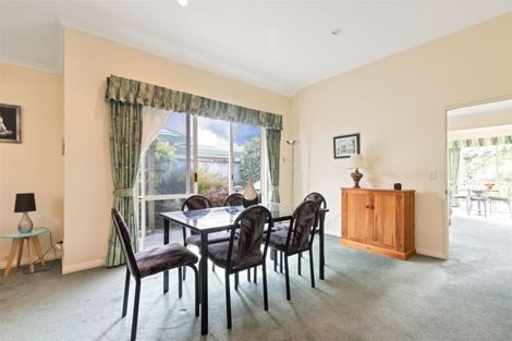 Photo of property in 34 Amesbury Drive, Churton Park, Wellington, 6037