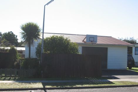 Photo of property in 4 Blomfield Street, Nawton, Hamilton, 3200