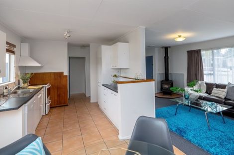 Photo of property in 16 Baillie Crescent, Carterton, 5713