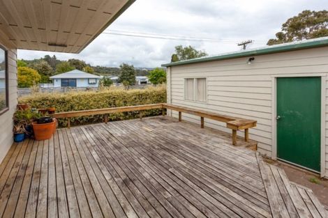 Photo of property in 318 Linton Crescent, Whangamata, 3620