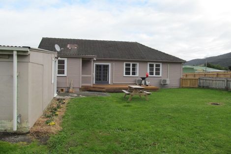 Photo of property in 33 Revans Street, Featherston, 5710