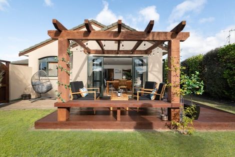 Photo of property in 308 Gravatt Road, Papamoa Beach, Papamoa, 3118