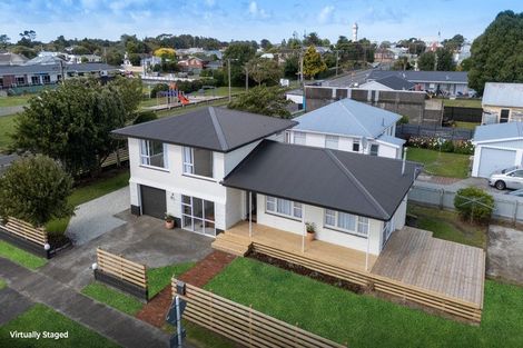 Photo of property in 1 Galt Street, Hawera, 4610
