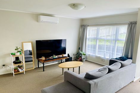 Photo of property in 101 Stanley Road, Glenfield, Auckland, 0629