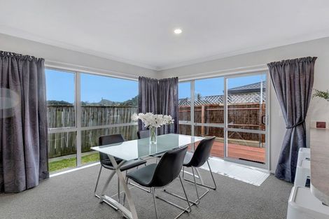 Photo of property in 13 Pohutukawa Grove, Titahi Bay, Porirua, 5022