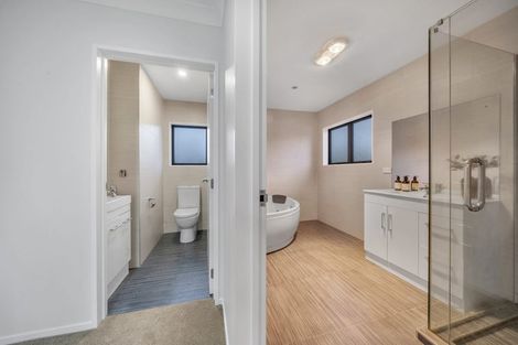 Photo of property in 29 Midhurst Avenue, Henderson, Auckland, 0612