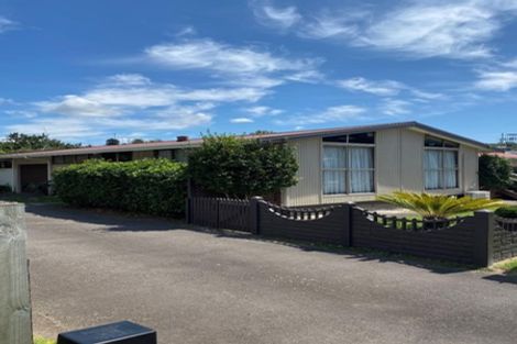 Photo of property in 8a Waikare Place, Welcome Bay, Tauranga, 3112