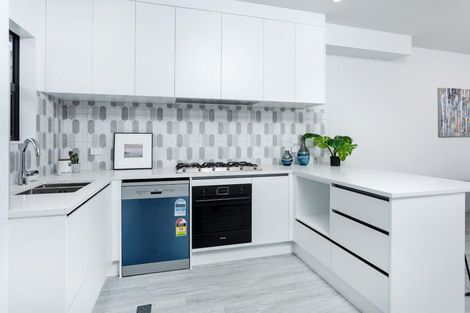 Photo of property in 58 County Road, Torbay, Auckland, 0630