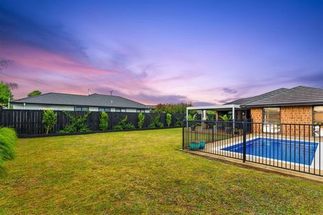 Photo of property in 46 Kaipara Portage Road, Riverhead, 0820