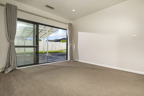 Photo of property in 187 Matua Road, Kumeu, 0810