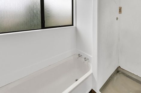 Photo of property in 16a Beech Place, Owhata, Rotorua, 3010