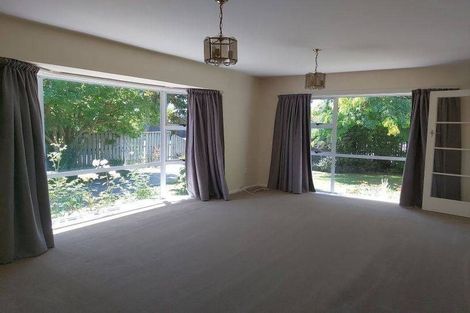 Photo of property in 63 Whitby Street, Burnside, Christchurch, 8053