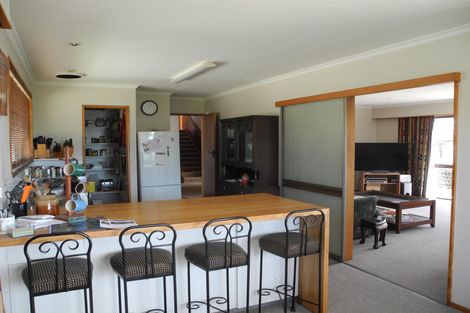 Photo of property in 12 Timaru Road, Waimate, 7924