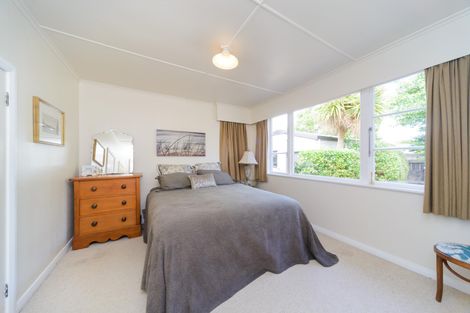 Photo of property in 2 Ascot Street, Hokowhitu, Palmerston North, 4410