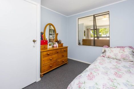 Photo of property in 2/6 Gemstone Drive, Birchville, Upper Hutt, 5018