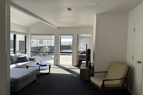 Photo of property in 8 Countess Close, Maupuia, Wellington, 6022