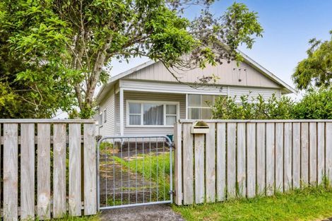 Photo of property in 19 Brookes Street, Inglewood, 4330