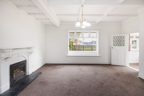 Photo of property in 374 College Street, Hokowhitu, Palmerston North, 4410