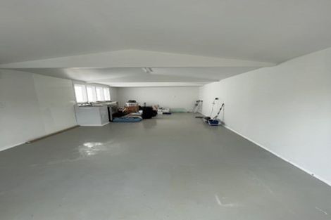 Photo of property in 25 Portadown Avenue, Pakuranga Heights, Auckland, 2010