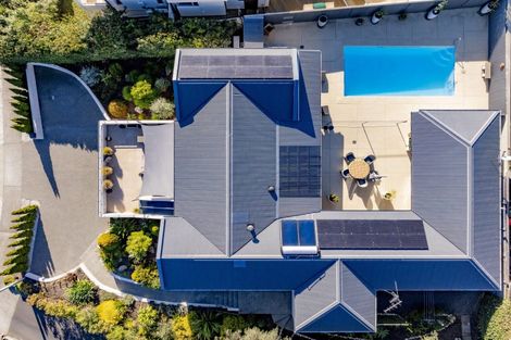 Photo of property in 1 Hikanui Place, Havelock North, 4130