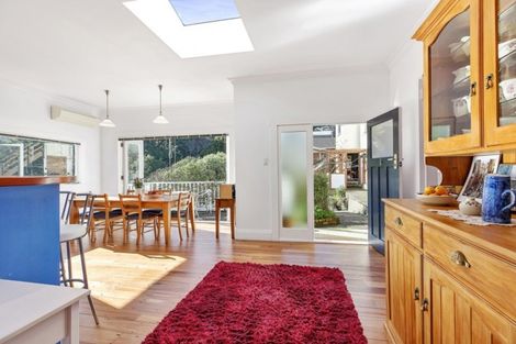 Photo of property in 31 Melbourne Road, Island Bay, Wellington, 6023