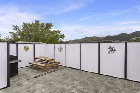 Photo of property in 2 Chilton Drive, Paraparaumu, 5032