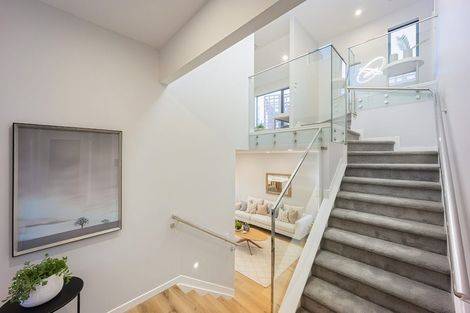 Photo of property in 7 Makumaku Place, Long Bay, Auckland, 0630