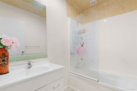 Photo of property in 7 Serenity Place, Otara, Auckland, 2023