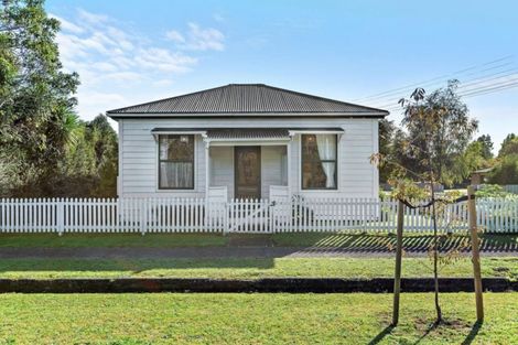 Photo of property in 1 Gladstone Road, Waihi, 3610