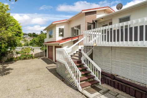 Photo of property in 38 Deverell Place, Northcross, Auckland, 0632