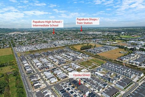 Photo of property in 63 Whare Kauri Road, Papakura, 2110