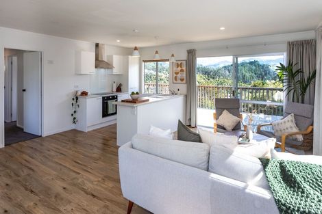 Photo of property in 8 Ridge Road, Tairua, 3508