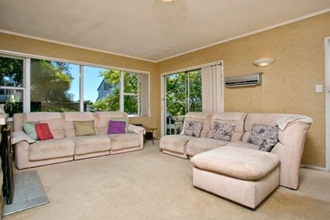 Photo of property in 36 Woodside Avenue, Northcote, Auckland, 0627