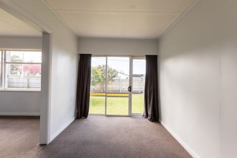 Photo of property in 2 Edinburgh Street, Dannevirke, 4930