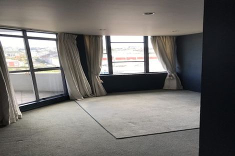 Photo of property in Grandstand Apartments, 10/80 Kent Terrace, Mount Victoria, Wellington, 6011