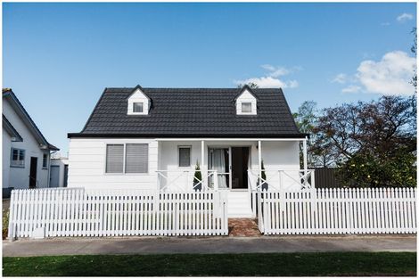 Photo of property in 12 Herrick Street, Marewa, Napier, 4110