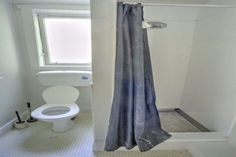 Photo of property in 3/44 Northland Road, Northland, Wellington, 6012