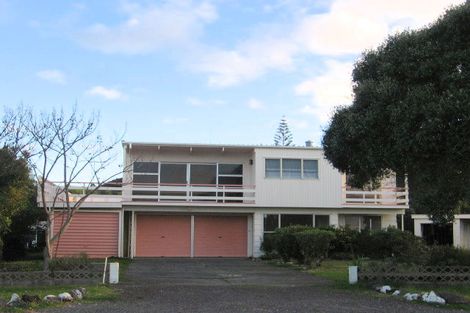 Photo of property in 2 Te Karuwha Parade, Paihia, 0200