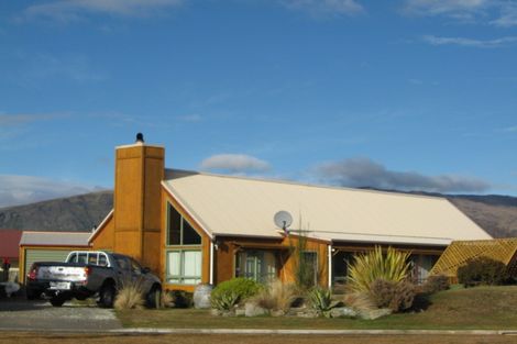 Photo of property in 54 Mount Iron Drive, Wanaka, 9305