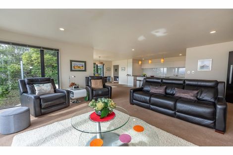 Photo of property in 11b Lookaway Place, Huntsbury, Christchurch, 8022