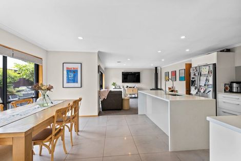 Photo of property in 18 Vanderbilt Place, Halswell, Christchurch, 8025