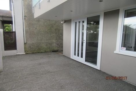 Photo of property in 225 Muritai Road, Eastbourne, Lower Hutt, 5013
